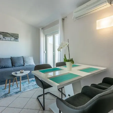 Porto Apartman *