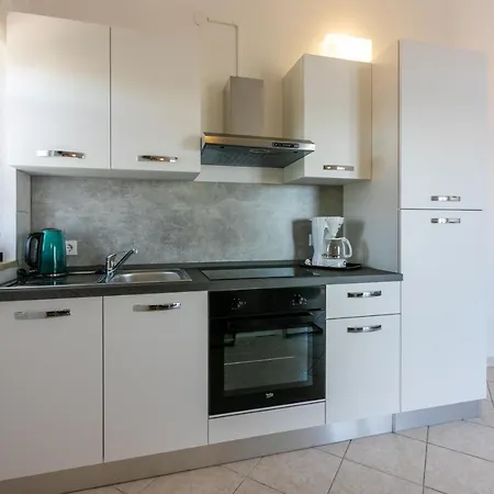 Apartman Porto *